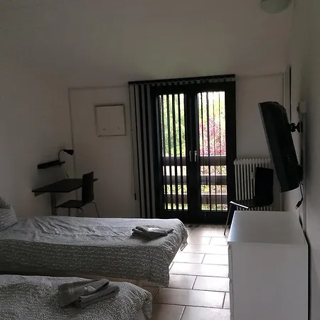 Hotel Drop-in