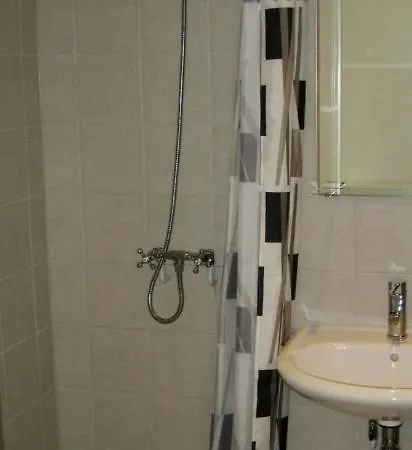 Drop-in Hotel 2*